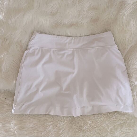 White fila skirt - Picture 2 of 4